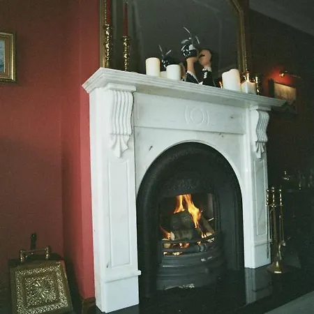 Nocleg ze śniadaniem Carrickmourne House 4*